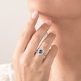 Anello MIRCO VISCONTI con Zaffiro Ovale e Diamanti in Oro Bianco Anello MIRCO VISCONTI con Zaffiro Ovale e Diamanti in Oro Bianco