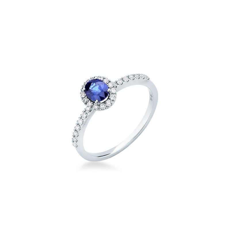 Anello con Zaffiro Ovale e Diamanti in Oro Bianco Anello con Zaffiro Ovale e Diamanti in Oro Bianco