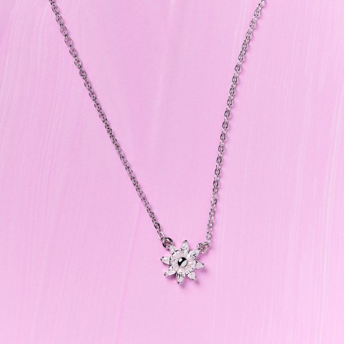 Collana corta in argento 925‰, 8 cubic zirconia bianchi