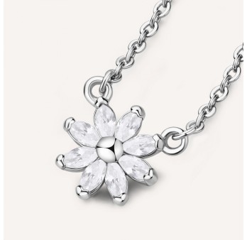 Collana corta in argento 925‰, 8 cubic zirconia bianchi